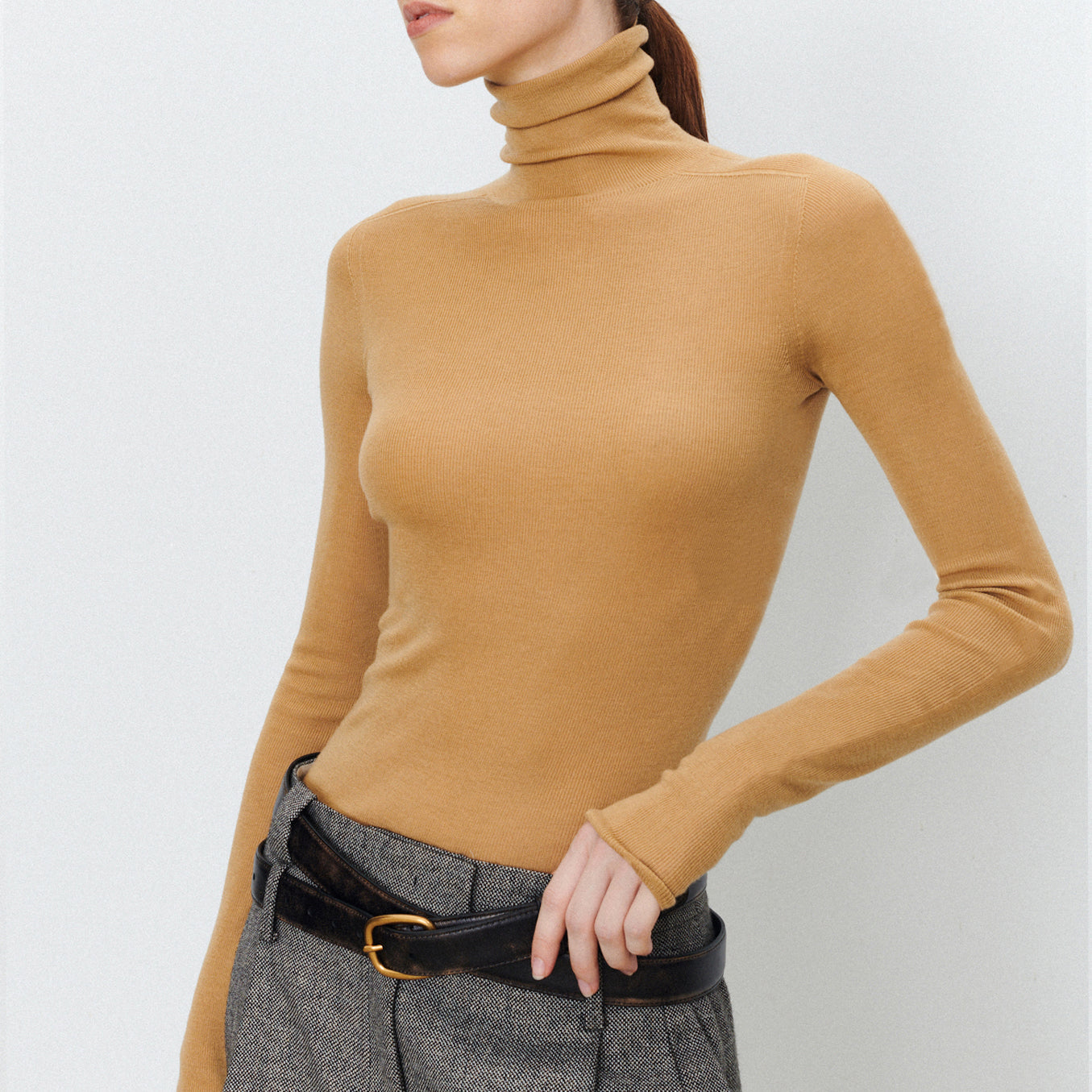 Suéter Ajustado De Cuello Alto Para Mujer